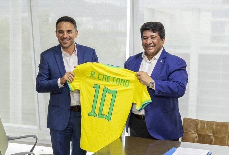 Caetano foi anunciado nesta sexta-feira