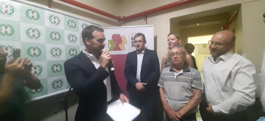 Autoridades participaram da entrega de equipamentos no Hospital de Caridade de Cangu&ccedil;u