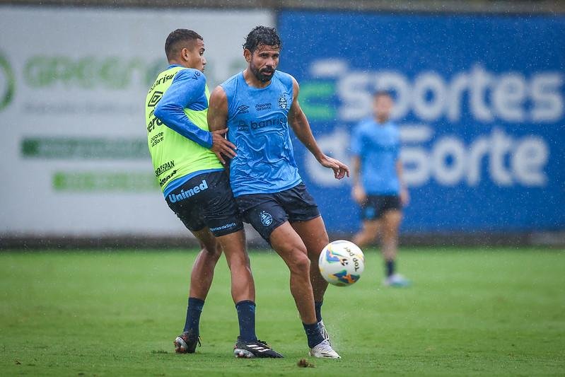 Atacante pode estrear no cl&aacute;ssico Gre-Nal