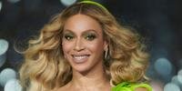 Beyoncé explicou que tem a doença desde a infância e refletiu sobre a importância da relação com cabelo