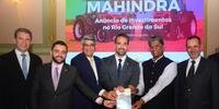 Governador do Estado e executivos da Mahindra Rise celebram parceria para construção da nova fábrica