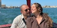 Diogo Nogueira e Paola Oliveira foram descansar em Dubai