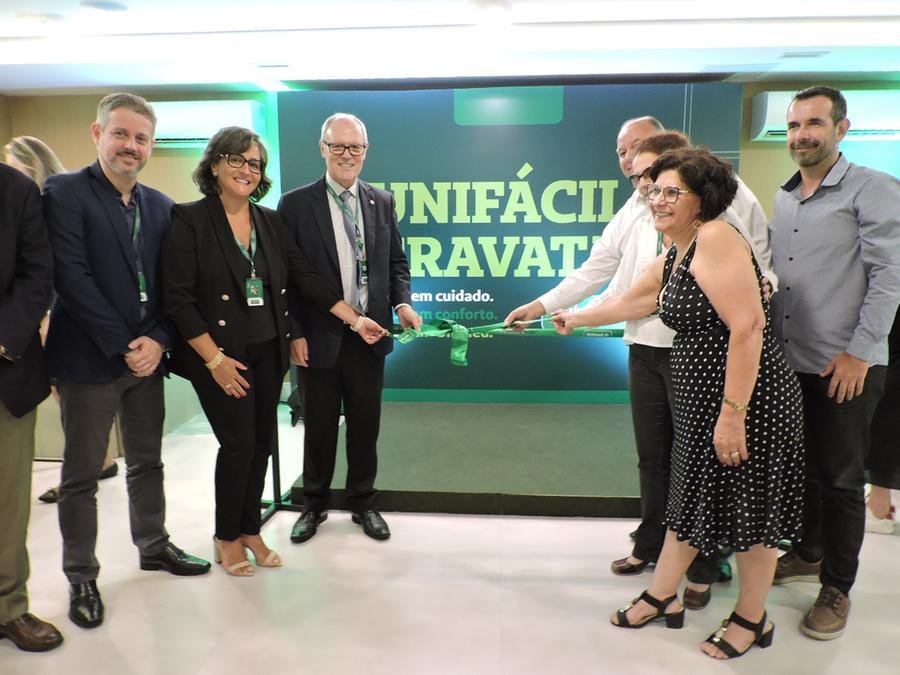 O descerramento da fita marcou oficialmente o in&iacute;cio das opera&ccedil;&otilde;es na nova unidade