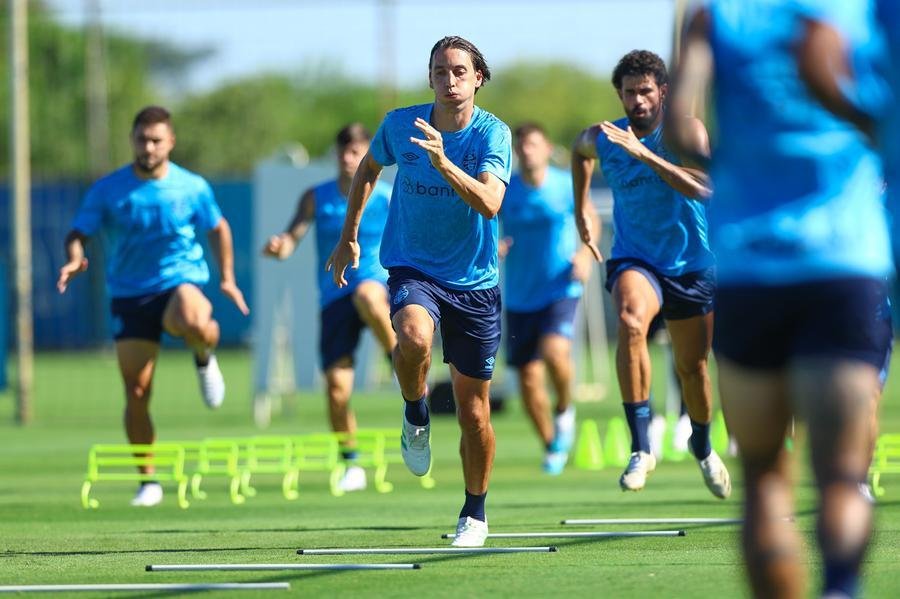 Gr&ecirc;mio chega ao Gre-Nal 441 com mist&eacute;rios de Renato na escala&ccedil;&atilde;o