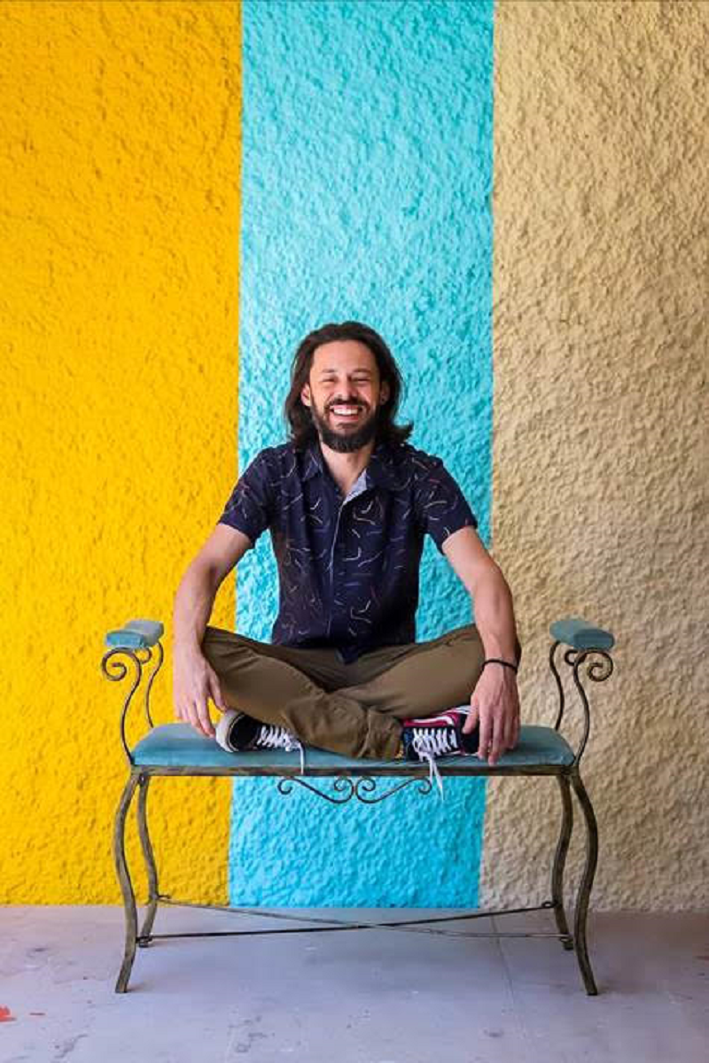Humorista Nando Viana apresenta novo espet&aacute;culo no dia 14 de mar&ccedil;o, no Teatro da Amrigs, em Porto Alegre