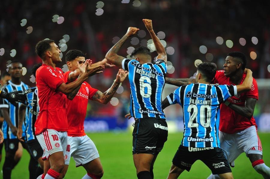 Presidente gremista defende que competi&ccedil;&atilde;o vem sendo deficit&aacute;ria para a dupla Gre-Nal