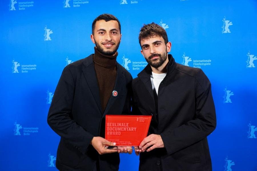 Basel Adra e Yuval Abraham em premia&ccedil;&atilde;o