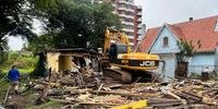Prefeitura iniciou demolição de imóveis abandonados