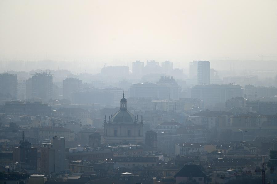 Emiss&otilde;es mundiais de CO2 vinculadas &agrave; energia batem recorde em 2023