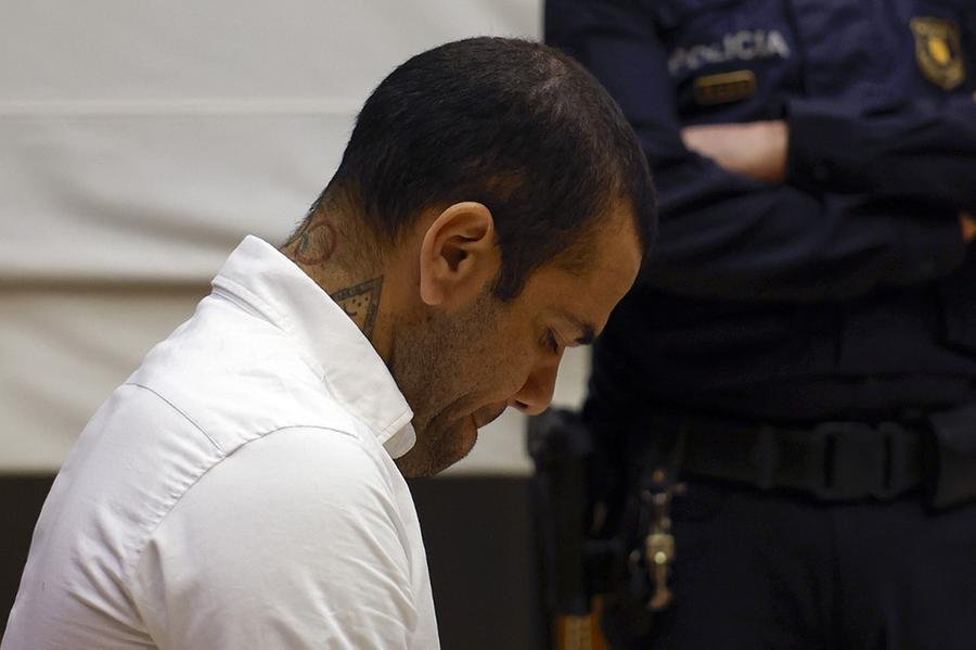 MP espanhol vai recorrer da condena&ccedil;&atilde;o de Dani Alves por estupro para  endurec&ecirc;-la, dizem fontes legais