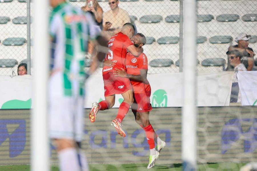 Colorado venceu o Juventude por 2 a 1 no Jaconi