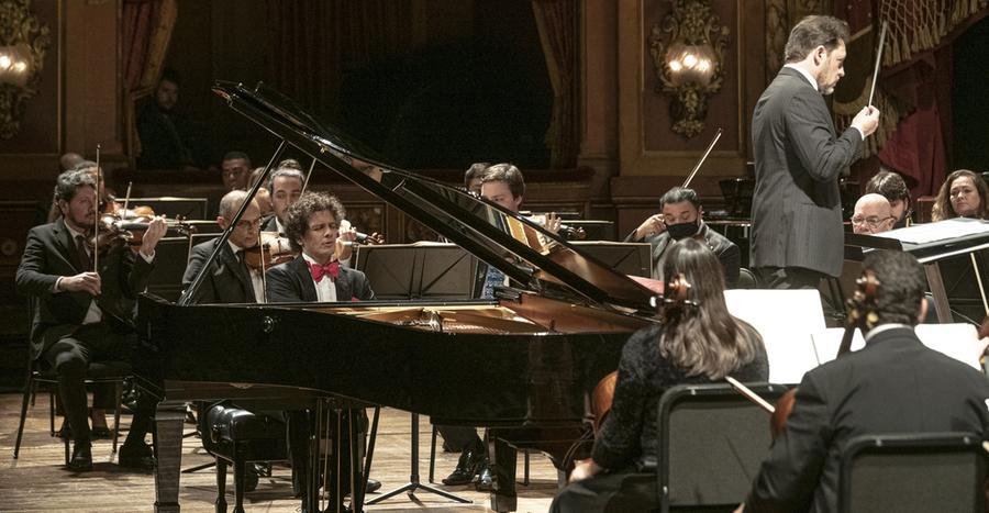 Com s&oacute;lida carreira no Brasil e no exterior, Fabio Martino se apresenta neste s&aacute;bado em Porto Alegre