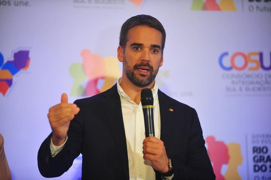 Governador quer impedir crescimento da d&iacute;vida