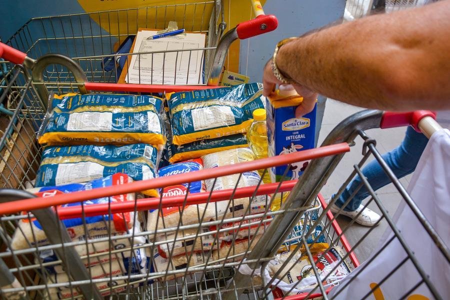 Alimentos sobem de pre&ccedil;o no Brasil