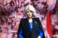 Barbie em homenagem a rainha Camilla
