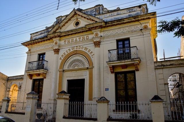 O centen&aacute;rio Theatro Prezewodowski de Itaqui receber&aacute; a Caravana da Cultura do RS