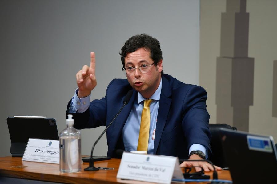 &ldquo;Rid&iacute;culos, amigos do poder da vez&rdquo;, diz Wajngarten sobre ex-aliados que entregam Bolsonaro