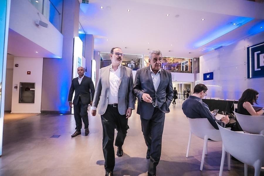 Com a dobradinha entre Melo e Gomes prejudicada, MDB deve come&ccedil;ar a pensar em alternativas