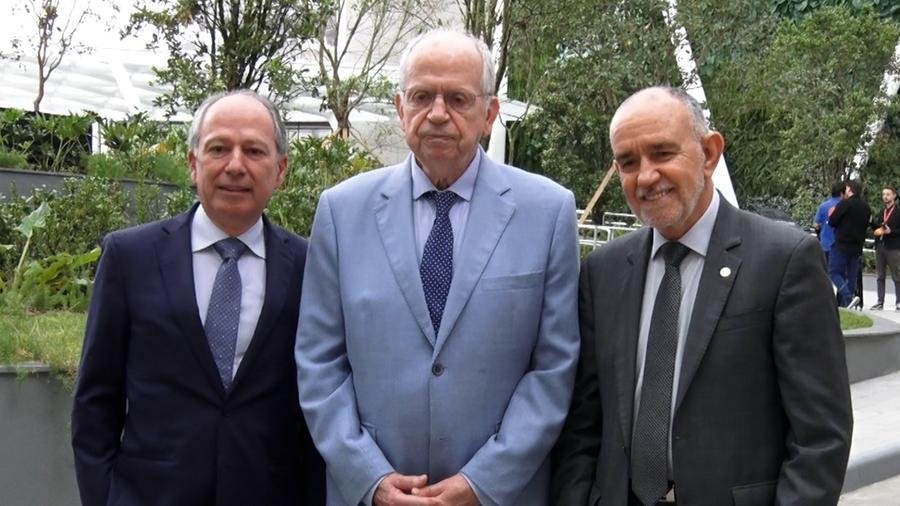 Ant&ocirc;nio Kalil com Alfredo Englert, provedor da Santa Casa, e J&uacute;lio Matos, diretor-geral da entidade