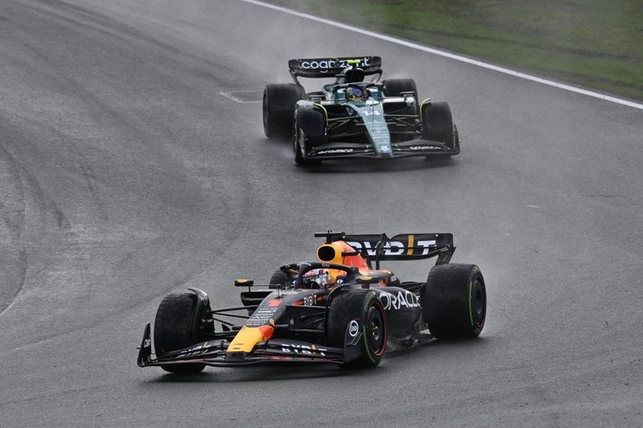 Verstappen e Alonso s&atilde;o mais destacados na era do efeito-solo moderna