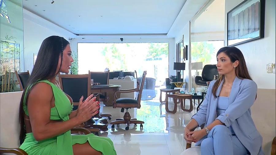 A rep&oacute;rter Paloma Poeta se encontra com Gracyanne Barbosa para uma entrevista exclusiva sobre um desfalque financeiro que a influenciadora sofreu