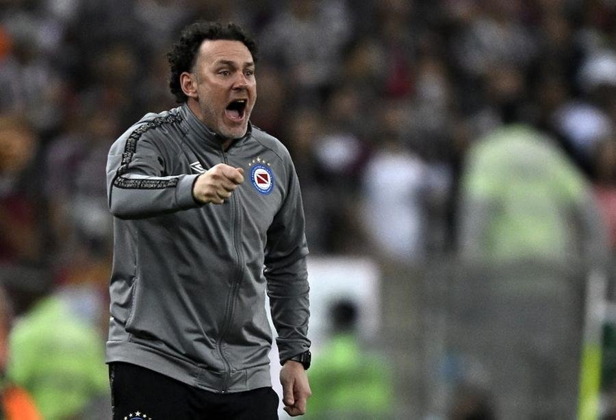 Argentino estava sem clube desde que deixou o Argentinos Juniors em agosto