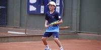 Bernardo Soares, de apenas 9 anos, conquistou o título do Circuito de Tênis Adulto Pelotense