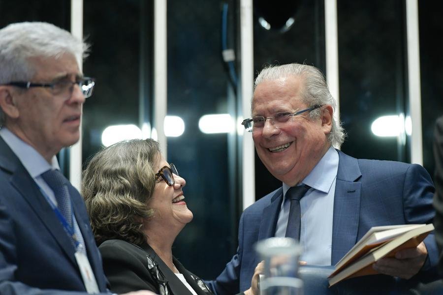 Ex-ministro da Casa Civil teve mandato cassado em 2005 durante esc&acirc;ndalo do Mensal&atilde;o