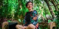 A jornalista e produtora cultural  Flávia Cunha é mestre em Literatura Comparada pela UFRGS