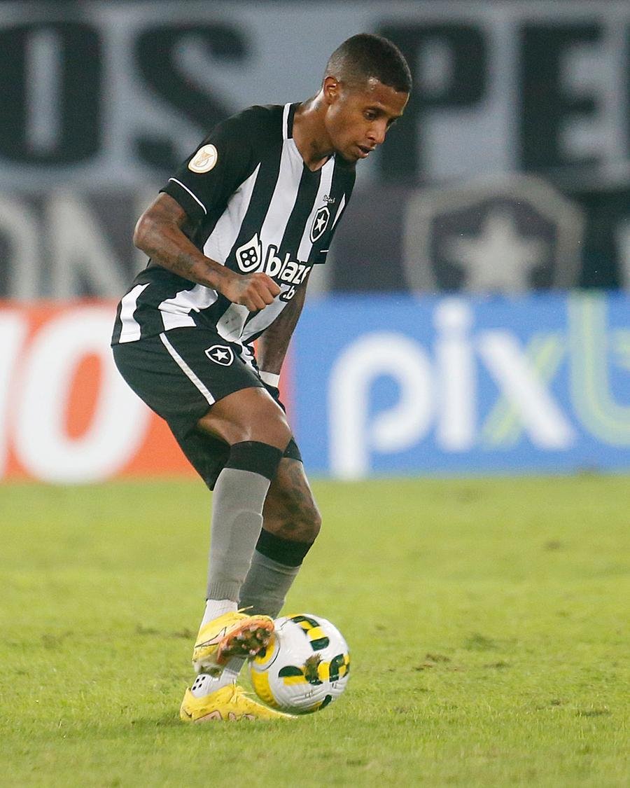 S&atilde;o Paulo cobra R$ 3,7 milh&otilde;es do Botafogo na Justi&ccedil;a por compra de Tch&ecirc; Tch&ecirc;