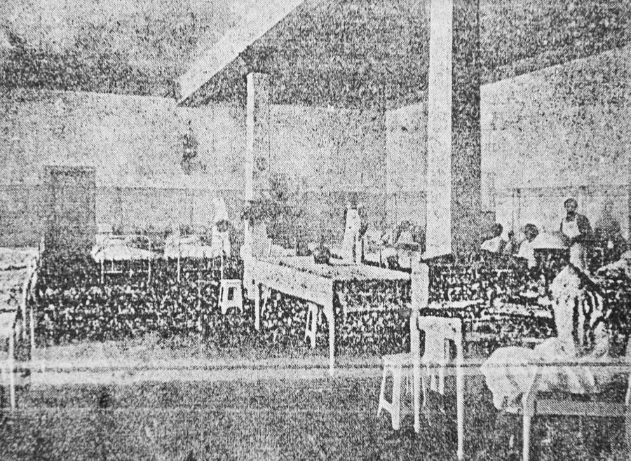 Enfermaria &ldquo;Caldas Junior&rdquo; na v&eacute;spera da inagura&ccedil;&atilde;o, em abril de 1924