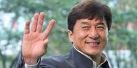 Jackie Chan, ator, produtor, roteirista, coreógrafo, diretor de cinema, nascido em Hong Kong