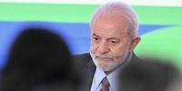 Lula discute microcrédito