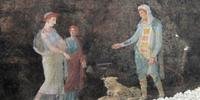 Esplêndidos afrescos inspirados na Guerra de Troia que adornam um salão de banquetes foram descobertos em Pompeia