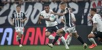 Corinthians volta a decepcionar e fica no empate em casa diante do Atlético-MG