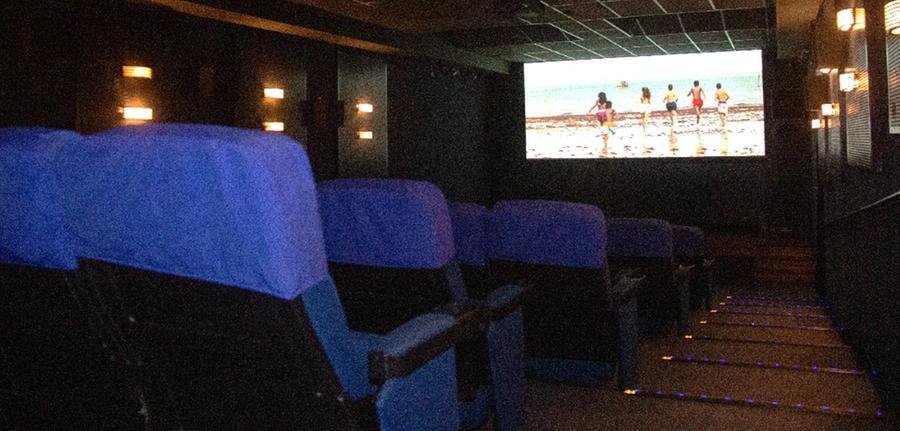 Com investimentos de R$ 285 mil, CineBanc&aacute;rios conta com melhoria t&eacute;cnica do som e das imagens reproduzidas na tela