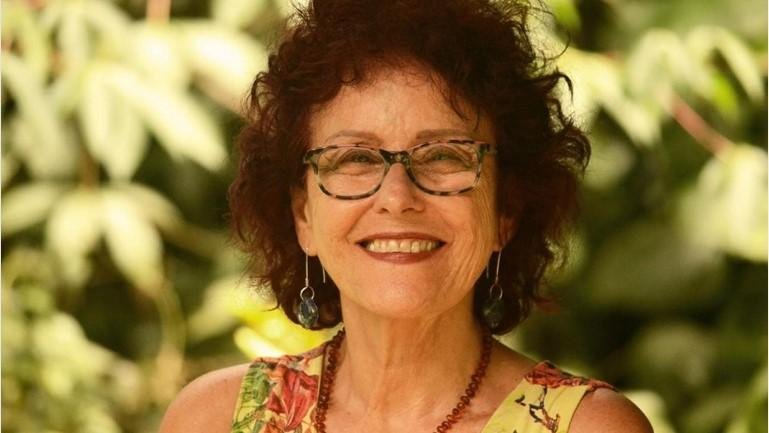 Roseana Murray, de 73 anos, perdeu o bra&ccedil;o direito no ataque