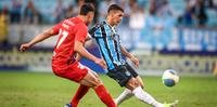 Grêmio perde Pavón para jogo contra o Cuiabá