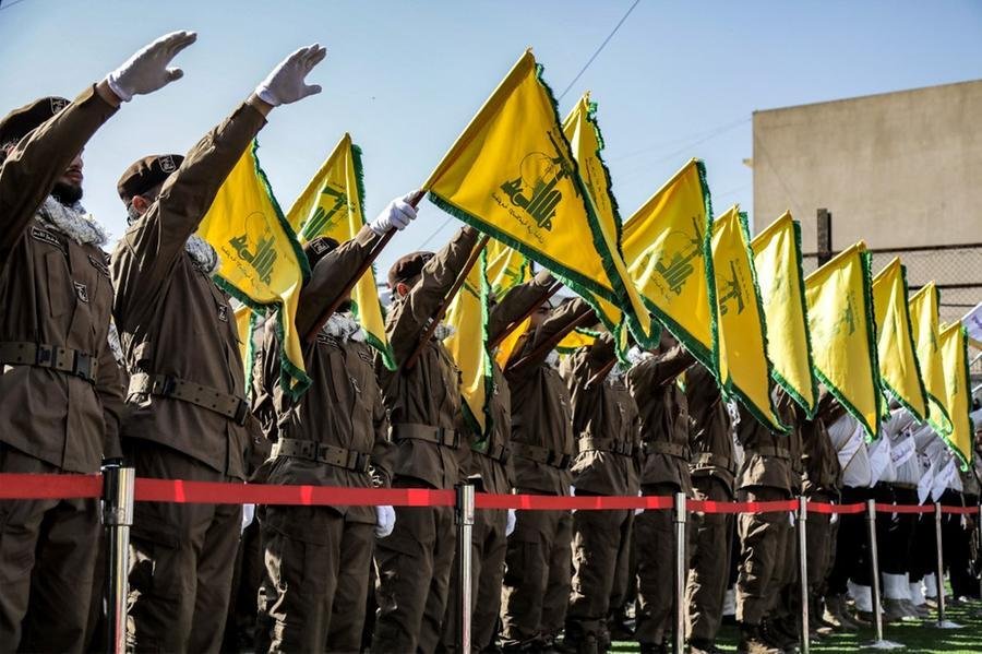 Combatentes do Hezbollah dispararam "dezenas de foguetes Katyusha" contra o norte de Israel, em resposta "aos ataques do inimigo israelense contra resid&ecirc;ncias de civis", informou o grupo