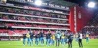 Vitória coloca novamente o Grêmio na briga pela classificação na fase de grupos