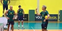 Bernardinho retoma comando da seleção brasileira de vôlei