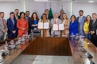 Nesta quarta-feira, o presidente Lula sancionou dois importantes projetos de lei (PLs) que representam avanços significativos para a cultura brasileira e para os trabalhadores do setor de preservação e patrimônio