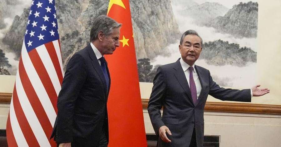 The Chinese advisor warns Blinken of deteriorating relations with the United States