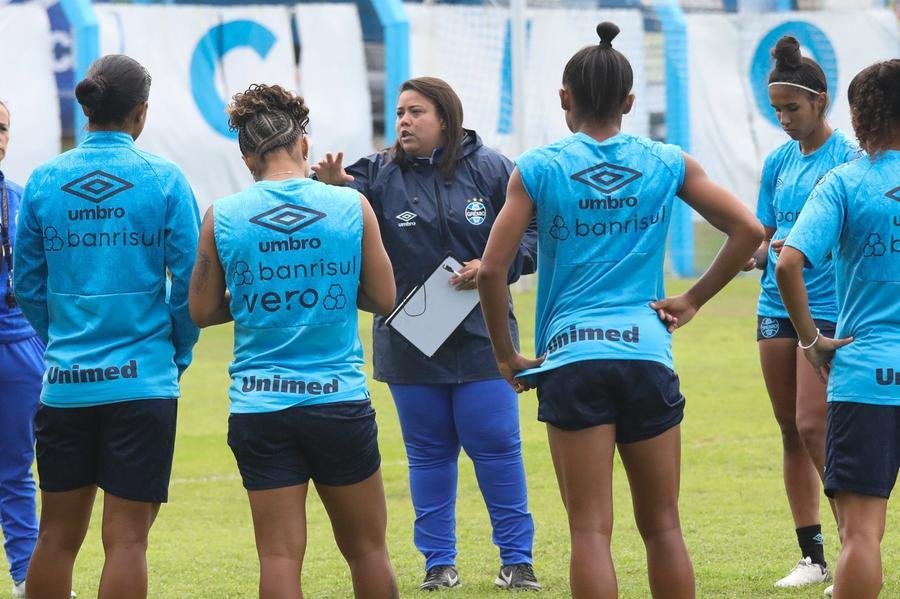 Gr&ecirc;mio volta a campo neste s&aacute;bado contra o Ava&iacute; Kindermann