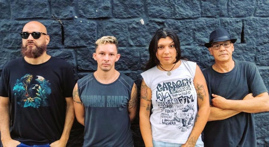 A banda de Rock autoral de Porto Alegre A Ordem Inversa &eacute; uma das atra&ccedil;&otilde;es da noite