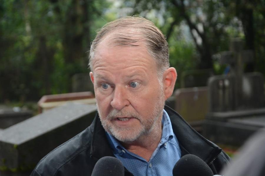 Secret&aacute;rio Leo Voigt afirmou que n&atilde;o h&aacute; como romper o contrato no momento