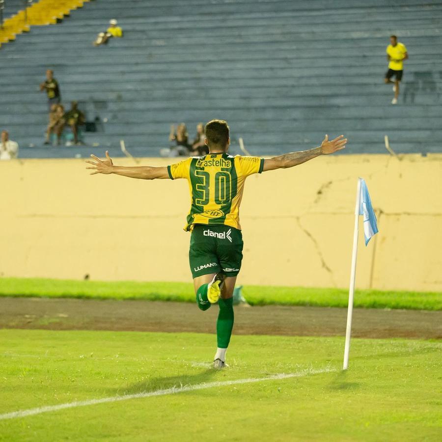 Ypiranga atropela Londrina fora de casa e divide lideran&ccedil;a na S&eacute;rie C