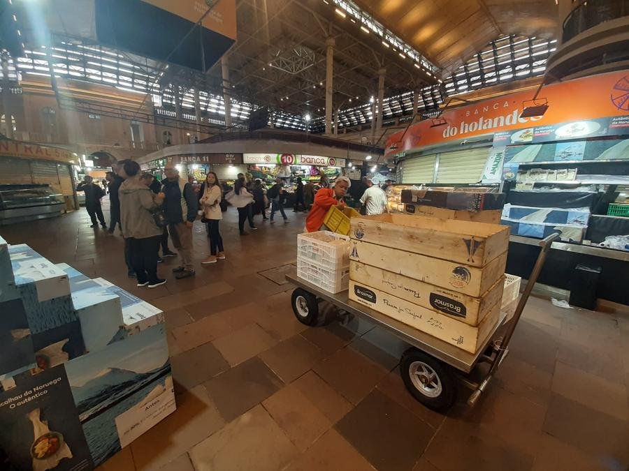 Mercado P&uacute;blico decide fechar