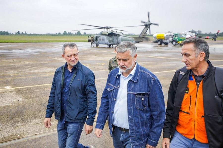 Integrantes do primeiro escal&atilde;o chegam a Porto Alegre para coordenar a&ccedil;&otilde;es federais