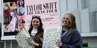 Fãs de Taylor Swift na França se preparam para shows da turnê The Eras Tour